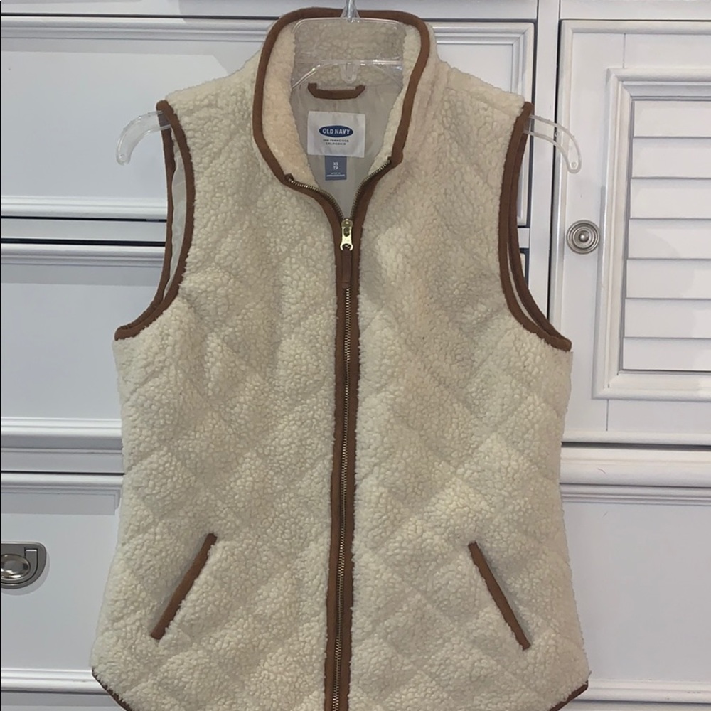 Women’s Sherpa Vest